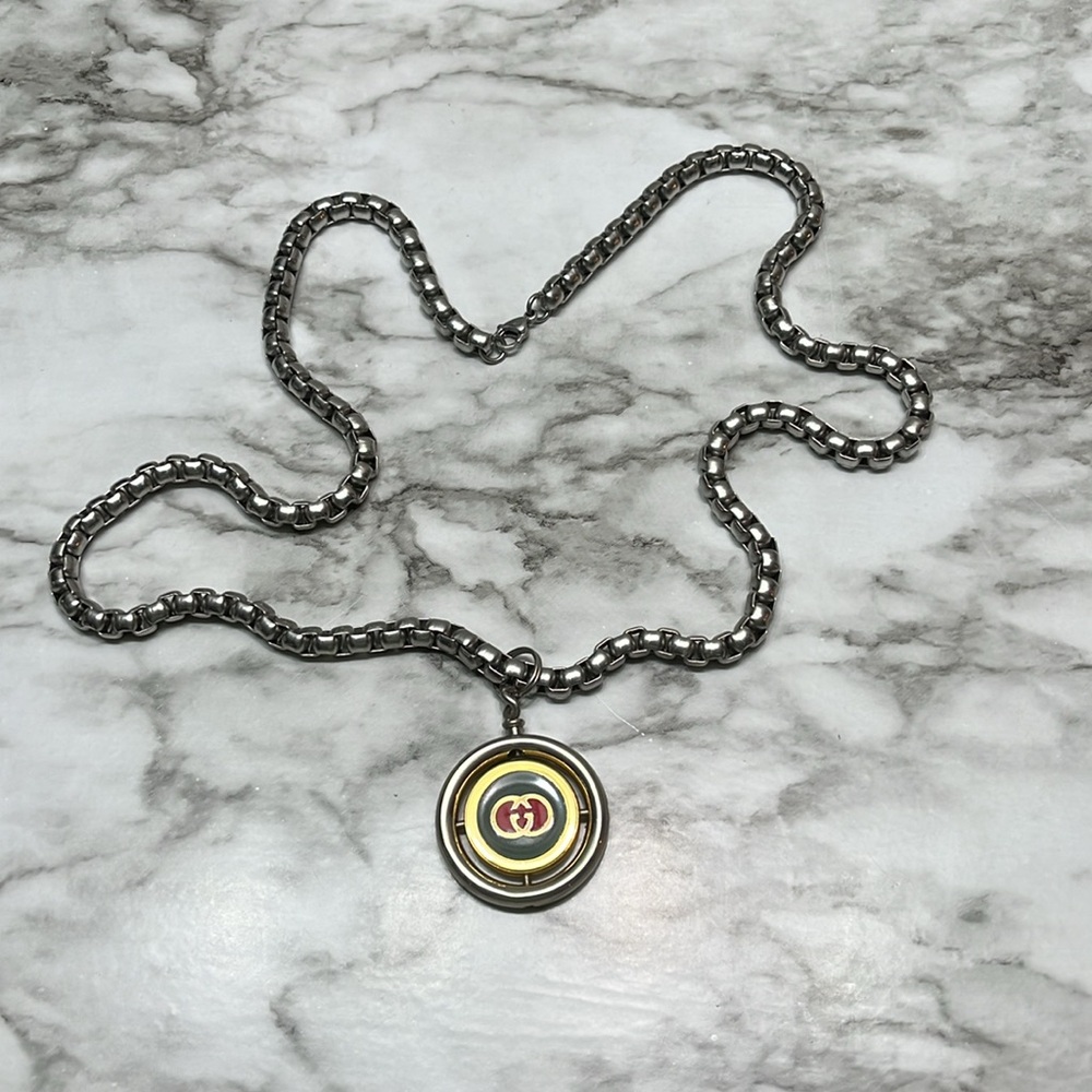 GUCCI STAINLESS STEEL PENDANT AND CHAIN. EUC - Picture 8 of 11